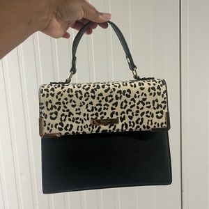 Final Price 📍Black and leopard purse